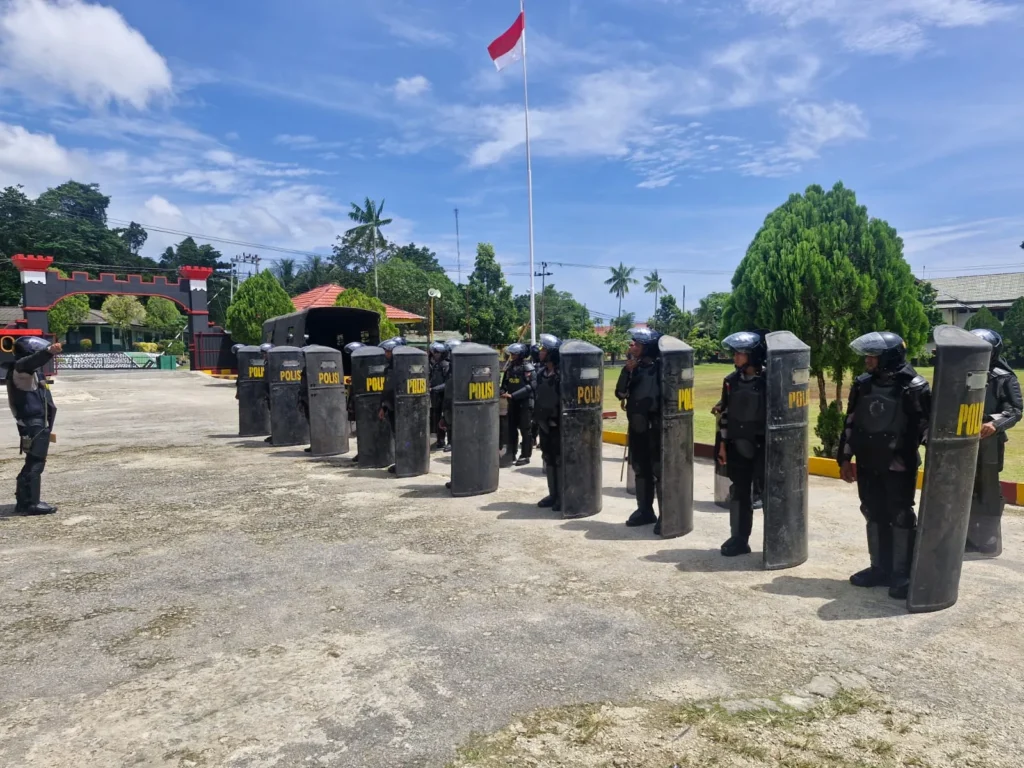 Situasi Pengamanan Unjuk Rasa DPRD Biak Numfor oleh Satbrimob Polda Papua